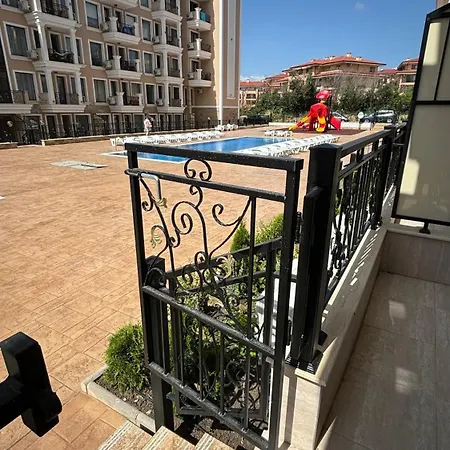 Polar Star 106 B In Saint Sveti Vlas