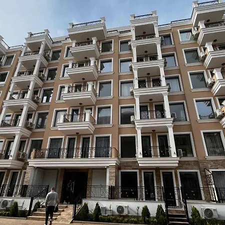 Polar Star 106 B In Saint * Sveti Vlas