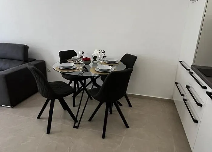 Polar Star 106 B In Saint Апартаменти *