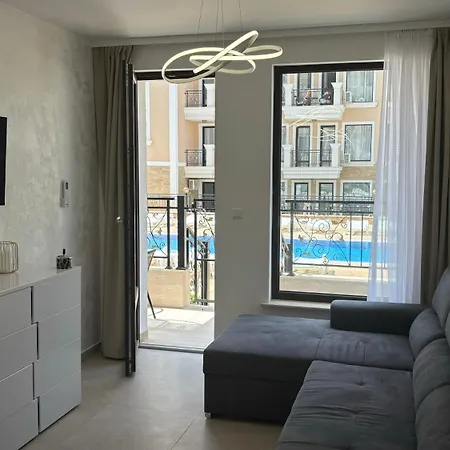 Polar Star 106 B In Saint Apartment *