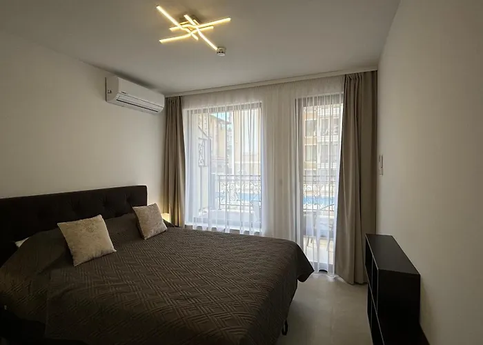 Polar Star 106 B In Saint